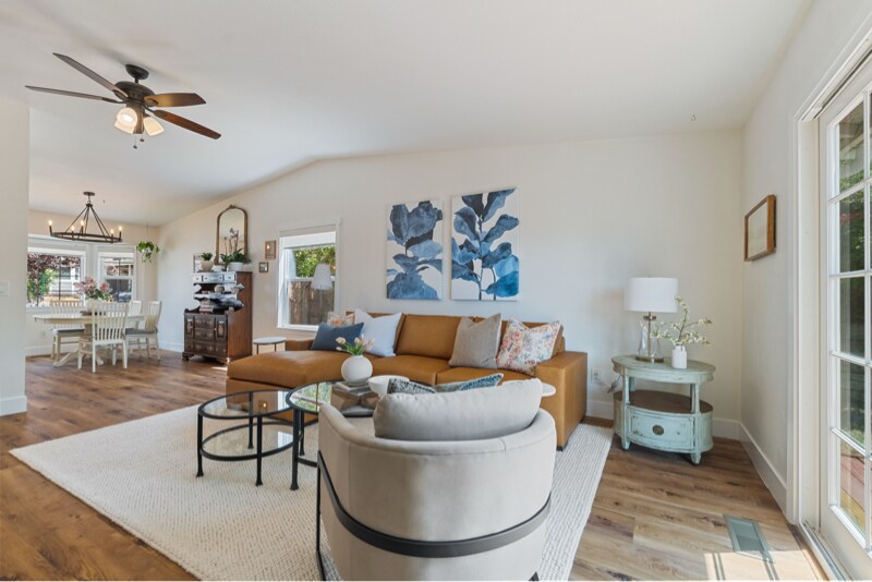 Building Photo - 8665 Strutter Way