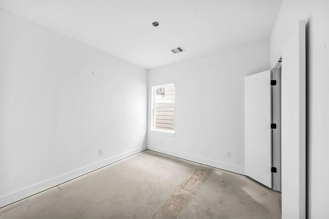 Building Photo - 405 Calloway St