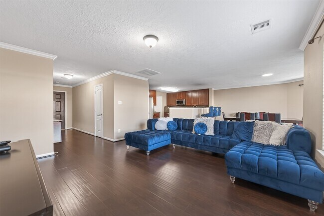 Building Photo - 18110 Rexine Ln