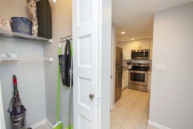 Building Photo - 4250 A1A S