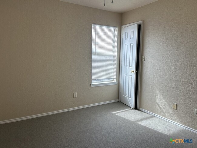 Building Photo - 3412 Cantabrian Dr