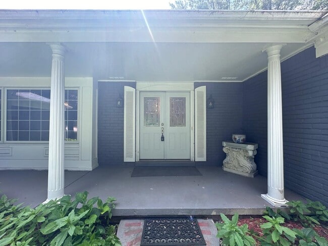Building Photo - 429 Bella Vista Dr