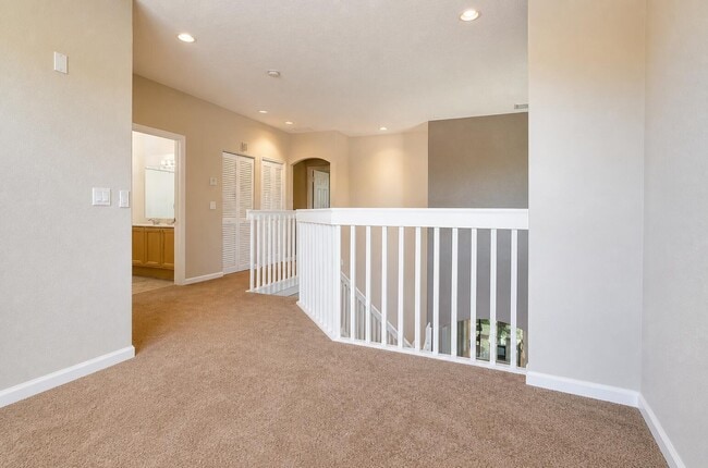 Building Photo - 3945 Torres Cir