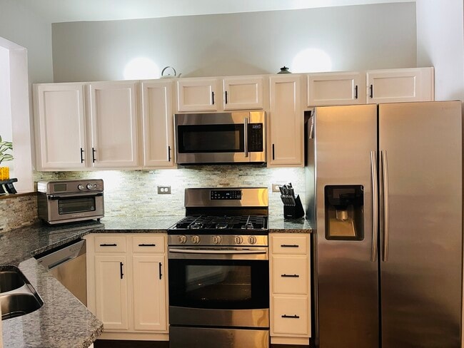 Building Photo - 1385 Redbridge Ct