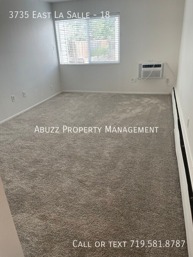 Building Photo - Willow Ridge