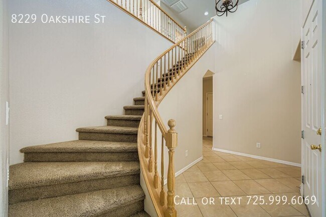 Building Photo - 8229 Oakshire St