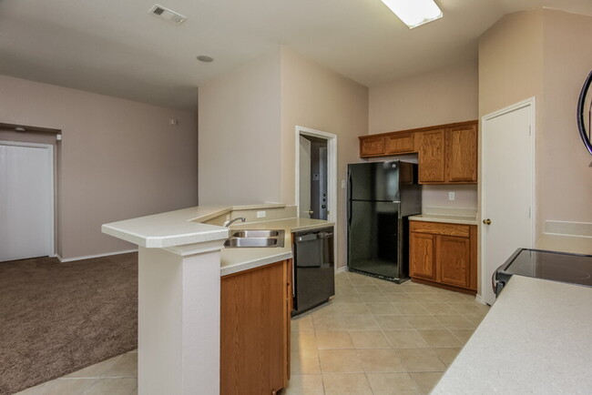 Building Photo - 1412 Brownford Dr