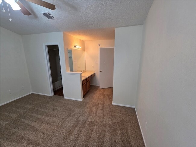 Building Photo - 10500 Lake June Rd