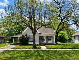 Building Photo - 328 E High St