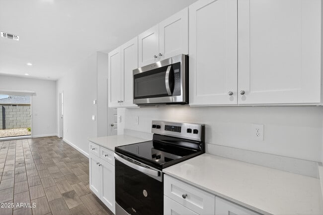 Building Photo - 9284 S Mara Dr