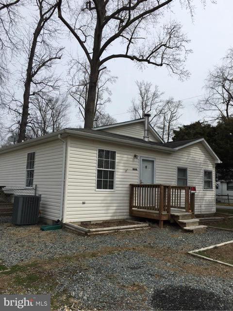 Building Photo - 3848 2nd St