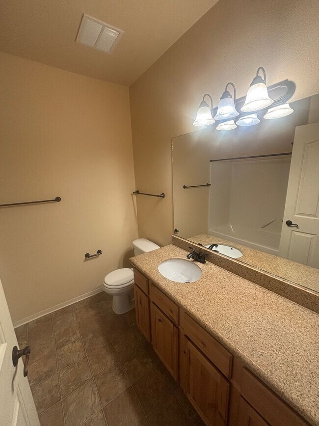 Building Photo - 6740 N Spurwing Loop