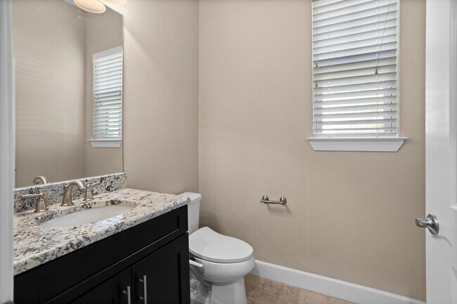 Building Photo - 5912 Anchorage Way S