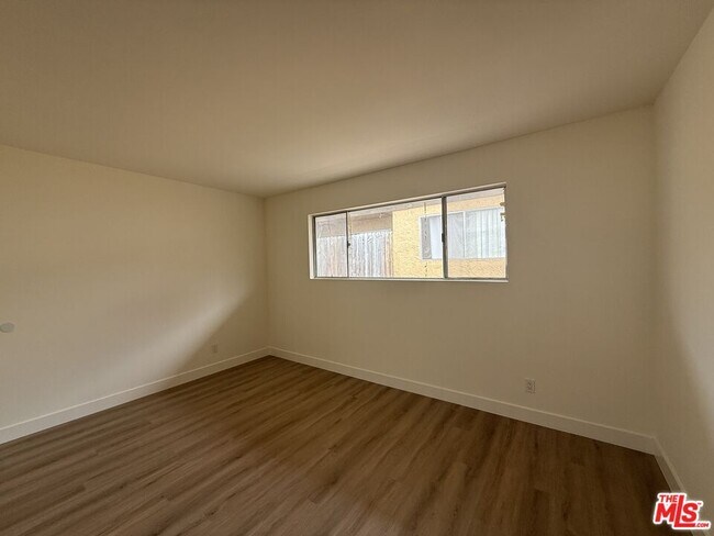 Building Photo - 523 Ashland Ave