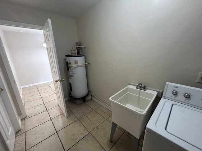 Building Photo - 13461 Fifth Street