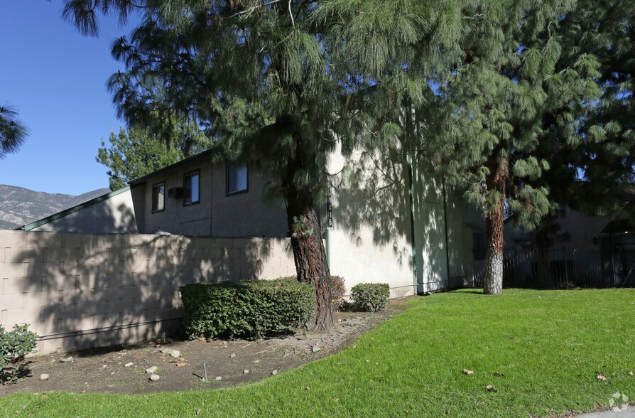 Kendall Drive 1416 W Kendall Dr San Bernardino CA 92407 Apartment