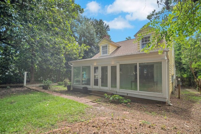 Building Photo - Spacious 3BR House in Tarboro