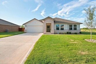 Building Photo - 2218 Providence Dr