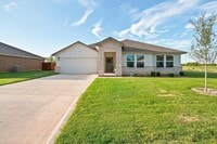 Building Photo - 2218 Providence Dr