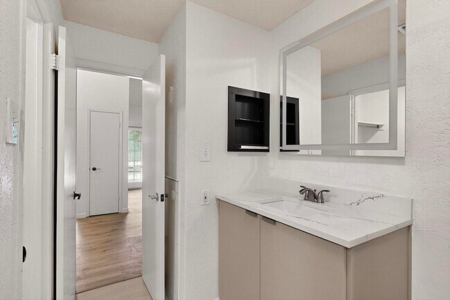Building Photo - 5981 Arapaho Rd
