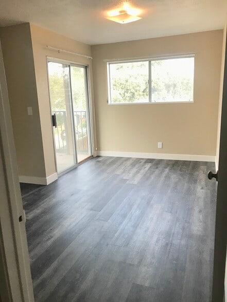 Bedroom - 259 N Chester Ave