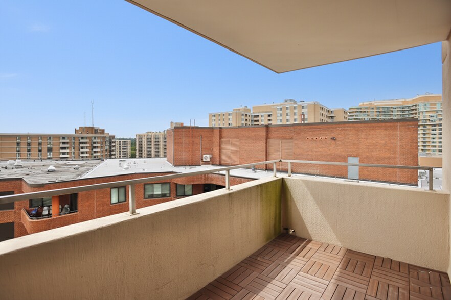 Building Photo - 5500 Friendship Blvd