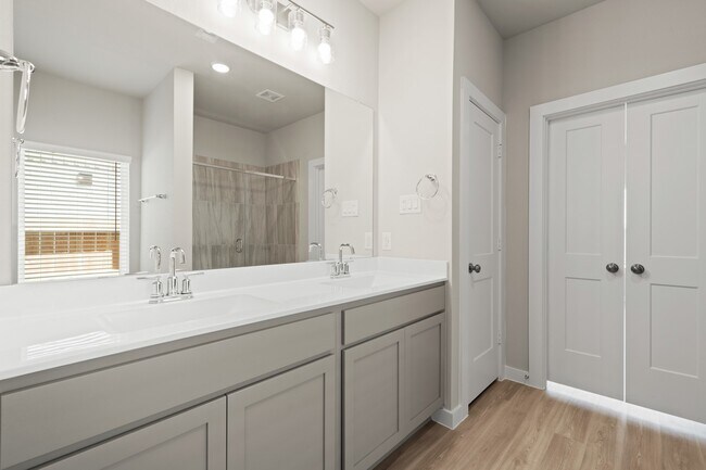 Building Photo - 21667 Wave Holw Dr