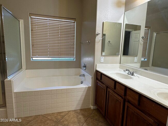 Building Photo - 14909 N 159th Dr