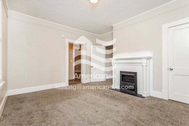 Building Photo - 1404 21st St