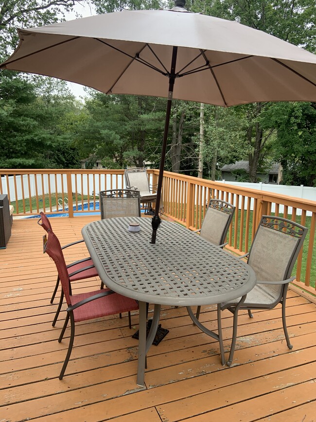 Building Photo - 82 Wagon Wheel Trl