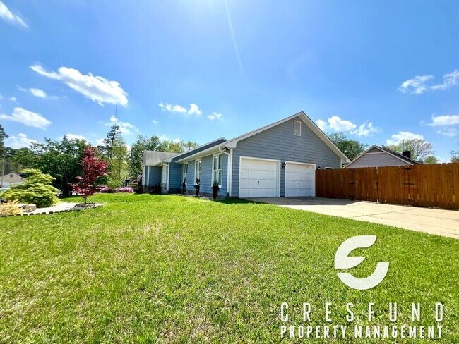 Building Photo - 4BR Coming Soon (May 15th or sooner)