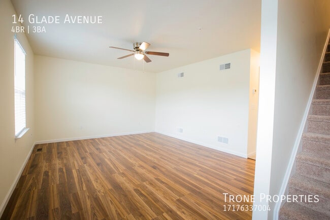 Building Photo - Glade Avenue