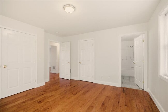 Building Photo - 37 Thayer St