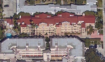 Building Photo - Fantastic 2 bed / 2 bath Condo in Huntingt...
