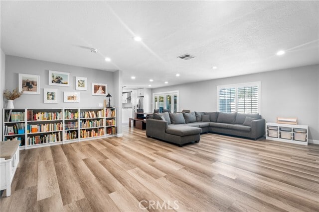Primary Photo - 5502 Kanel Cir
