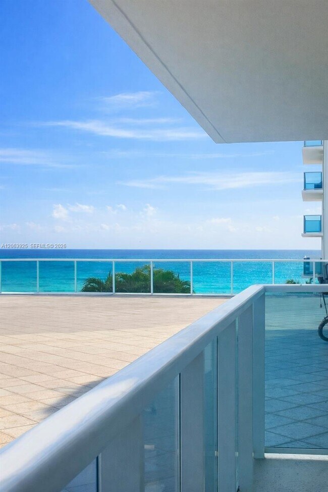 Building Photo - 2751 S Ocean Dr