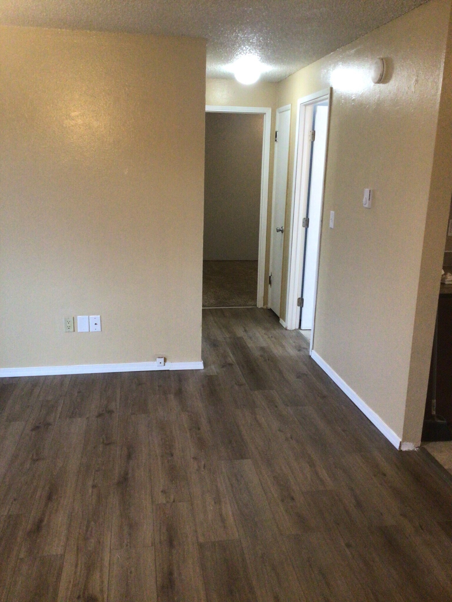 Building Photo - 14821 Washington Ave SW