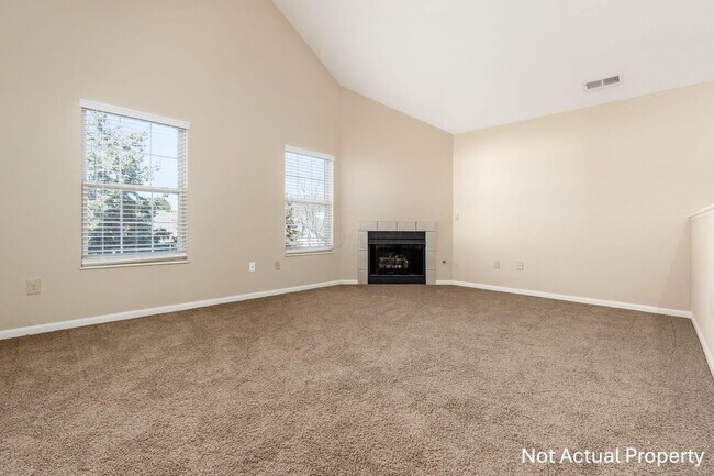 Building Photo - 4981 Stratford Pine Ln