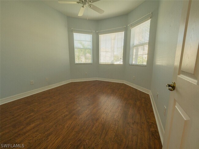 Building Photo - 10091 Mimosa Silk Dr