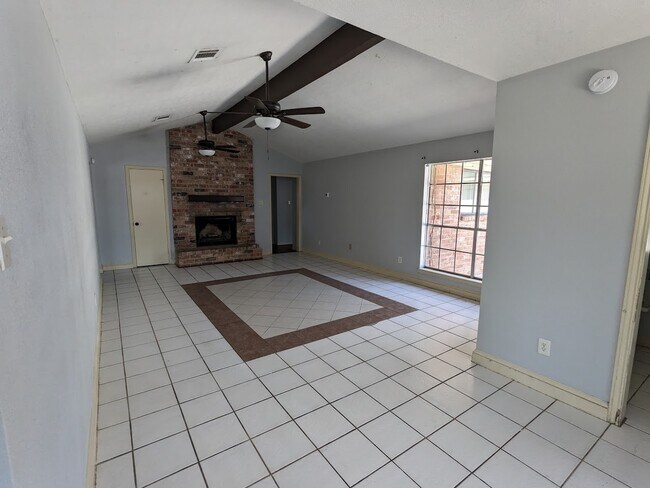 Building Photo - 7003 Livery Ln