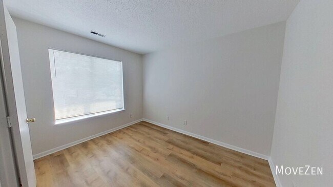Building Photo - 9515 University Terrace Dr
