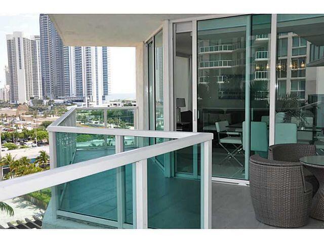 Building Photo - 150 Sunny Isles Blvd