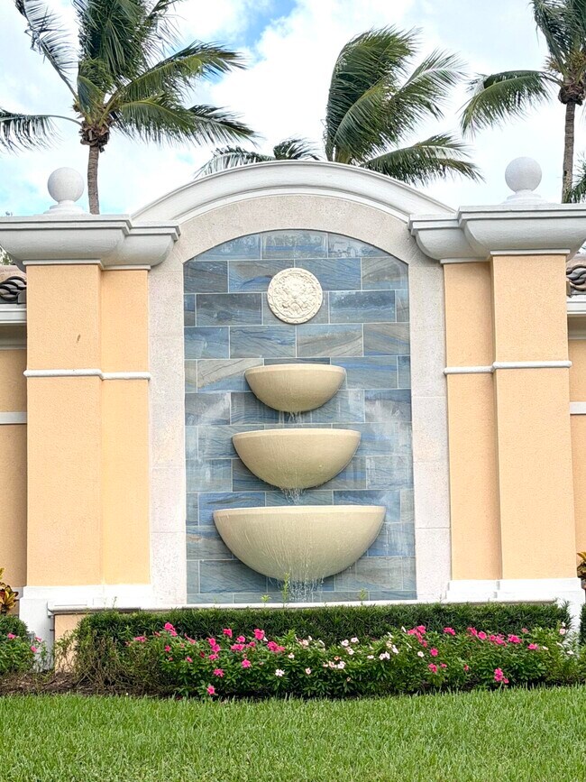 Building Photo - 488 Capistrano Dr