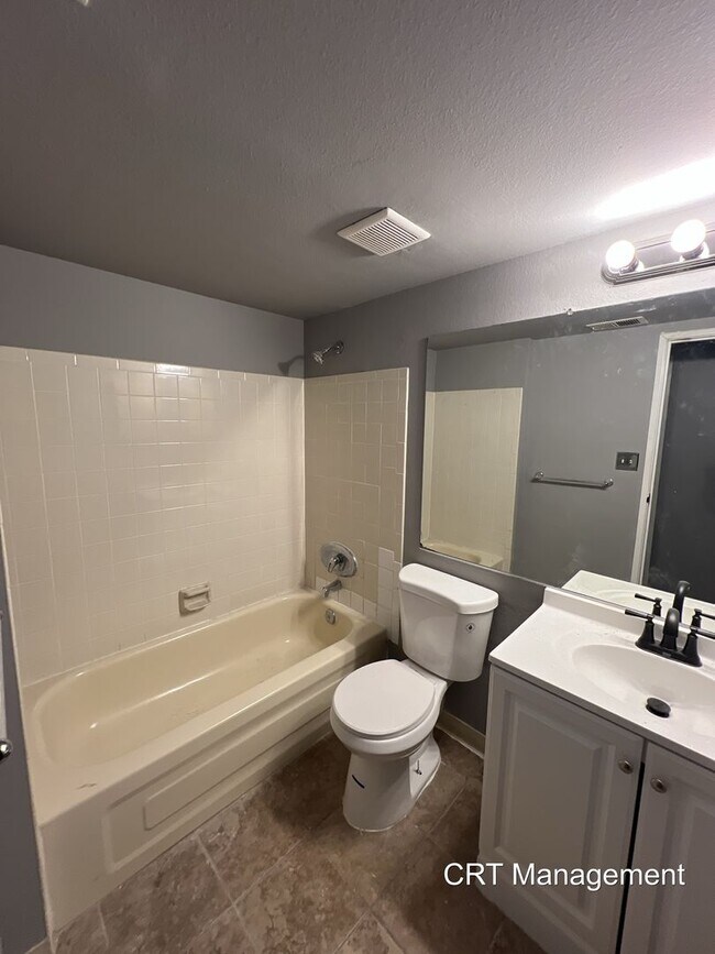 Building Photo - Spacious 2 Bed, 2 Bath Condo – Prime Lowry Location!