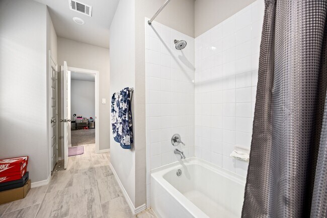 Building Photo - 17535 White Baneberry Dr