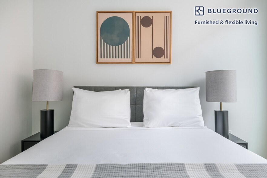 Building Photo - 390 Harrison Ave