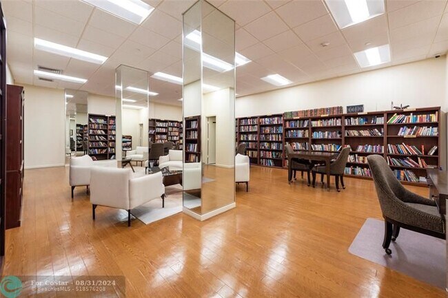 Building Photo - 1370 S Ocean Blvd