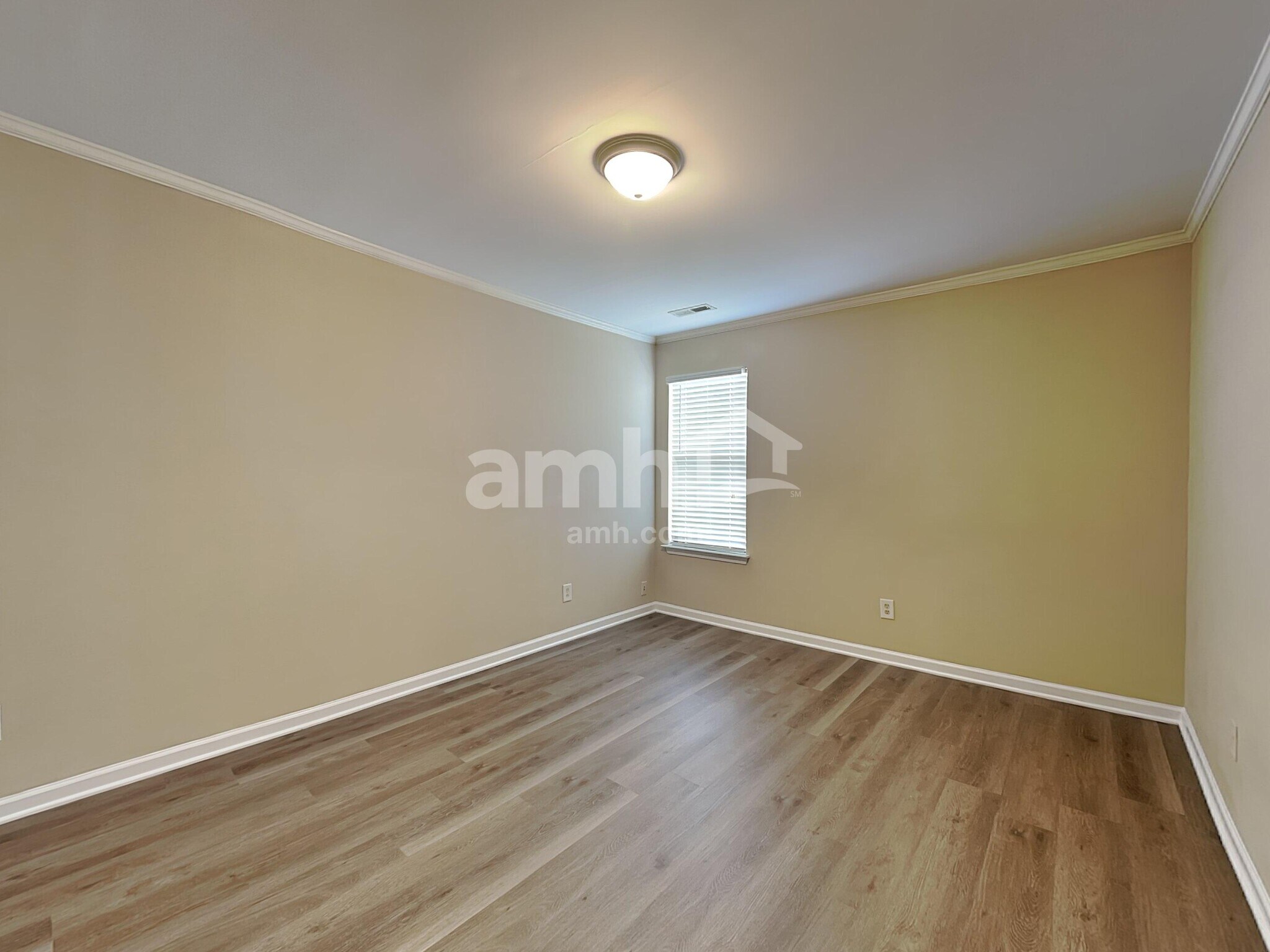 Building Photo - 3735 Village Springs Dr