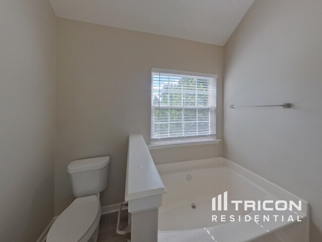 Building Photo - 4056 Northwind Dr