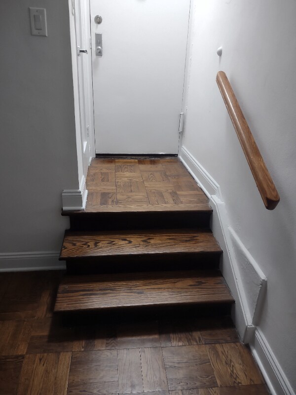 Building Photo - E. 35th St, 3rd Ave